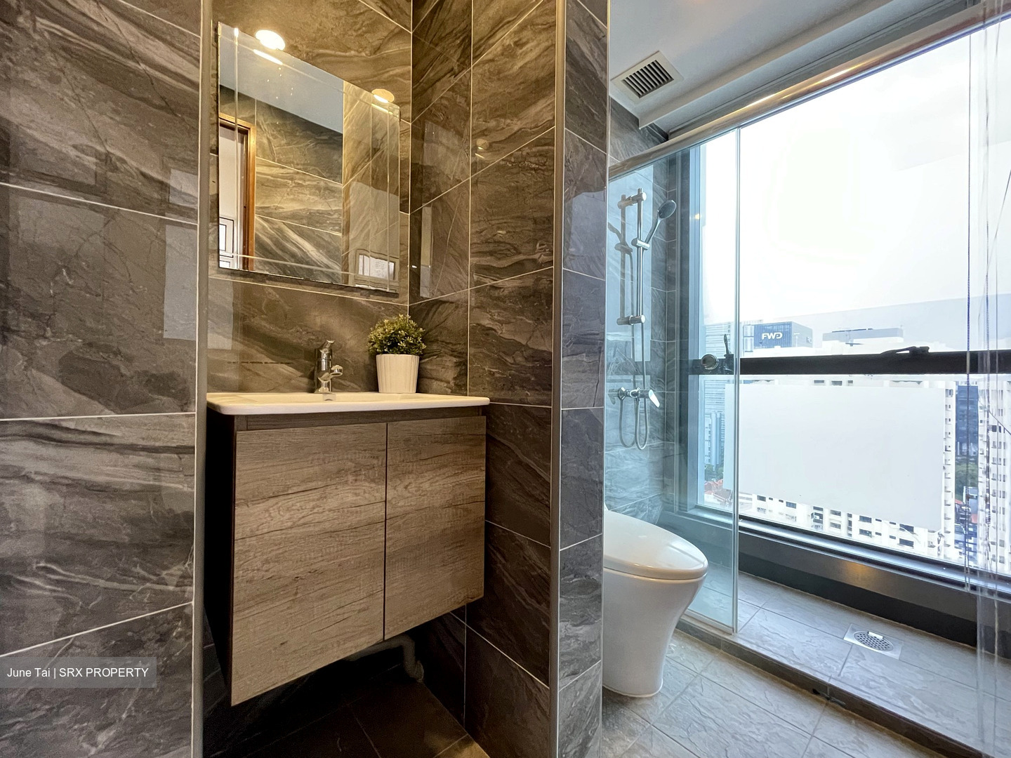 High Street Centre (D6), Apartment #613560681